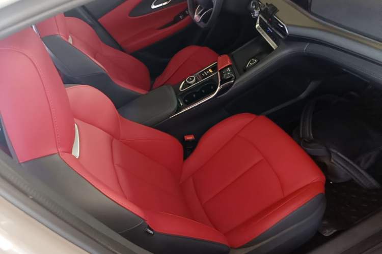 Used CHANGAN UNI-T 2020 1.5T Prestige Version Right Front Seat