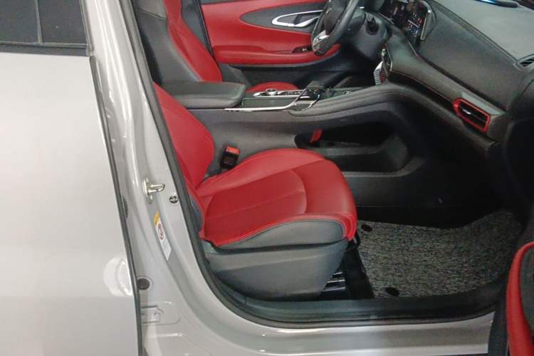 Used CHANGAN UNI-T 2020 1.5T Prestige Version Right Front Seat