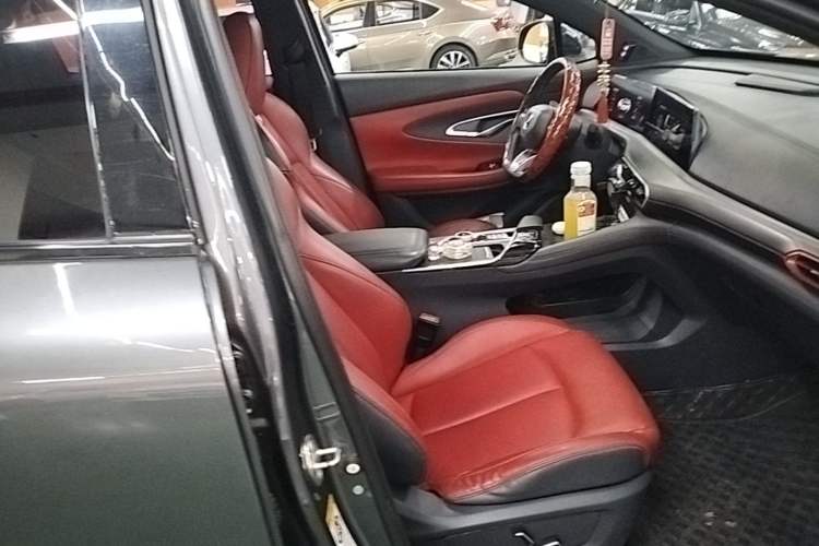 Used CHANGAN UNI-T 2020 1.5T Flagship Version Right Front Seat