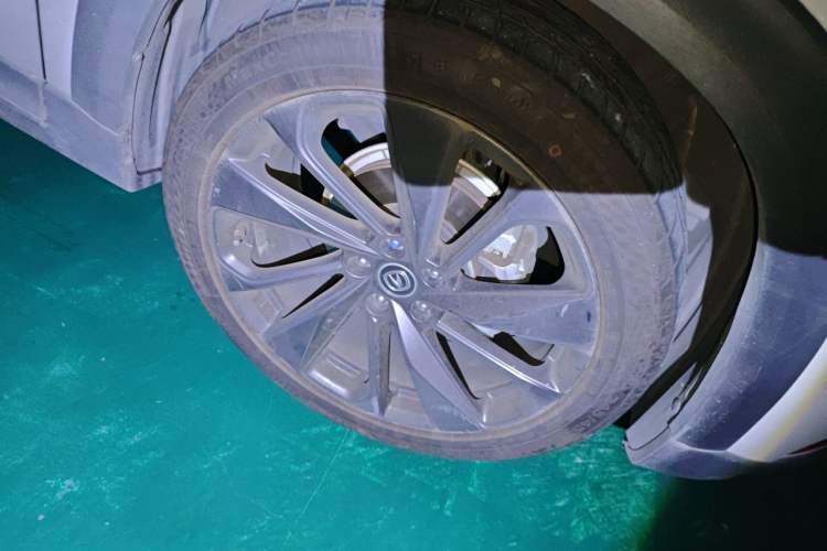 Used CHANGAN UNI-T 2020 1.5T Flagship Version Right Front Wheel Hub