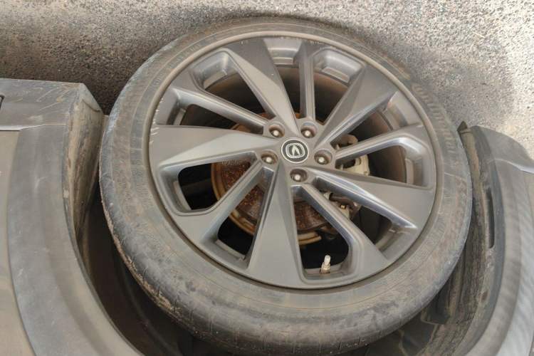 Used CHANGAN UNI-T 2020 1.5T Flagship Version Right Front Wheel Hub