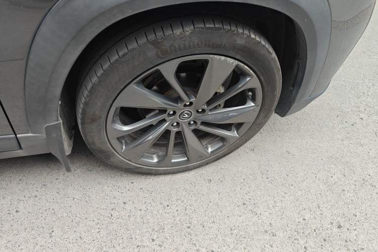 Used CHANGAN UNI-T 2020 1.5T Prestige Version Right Front Wheel Hub