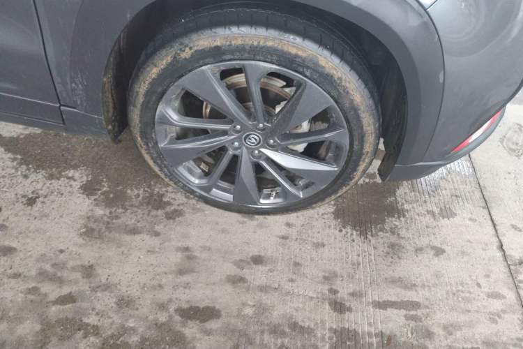 Used CHANGAN UNI-T 2020 1.5T Prestige Version Right Front Wheel Hub