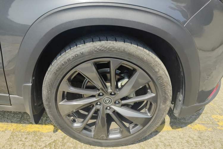 Used CHANGAN UNI-T 2020 1.5T Flagship Version Right Front Wheel Hub