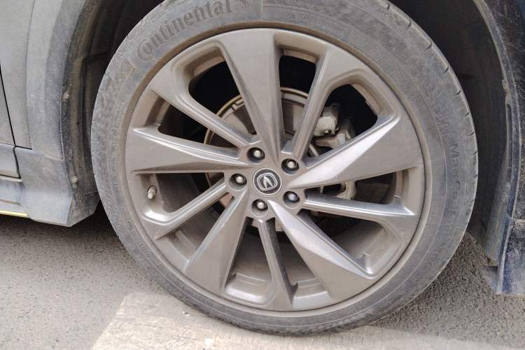 Used CHANGAN UNI-T 2020 1.5T Flagship Version Right Front Wheel Hub