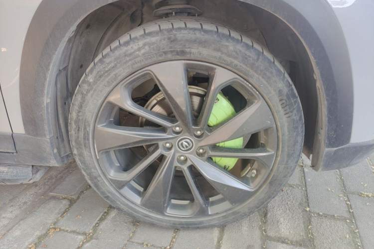 Used CHANGAN UNI-T 2020 1.5T Prestige Version Right Front Wheel Hub
