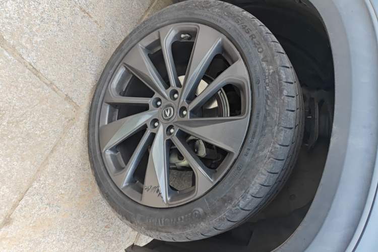 Used CHANGAN UNI-T 2020 1.5T Prestige Version Right Front Wheel Hub