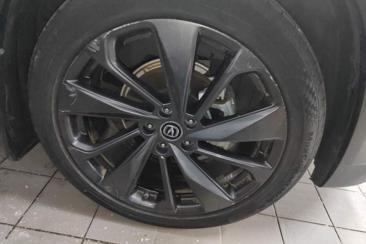 Used CHANGAN UNI-T 2020 1.5T Flagship Version Right Front Wheel Hub