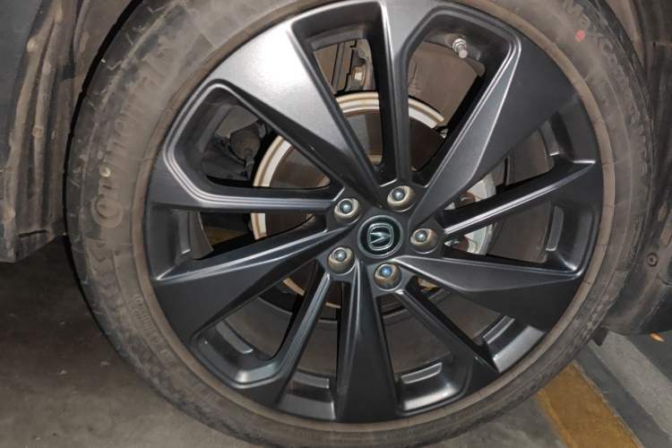 Used CHANGAN UNI-T 2020 1.5T Flagship Version Right Front Wheel Hub