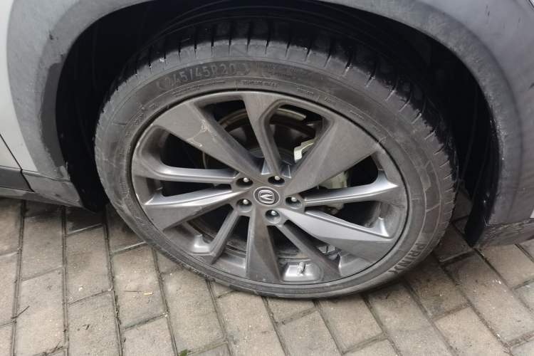 Used CHANGAN UNI-T 2020 1.5T Flagship Version Right Front Wheel Hub