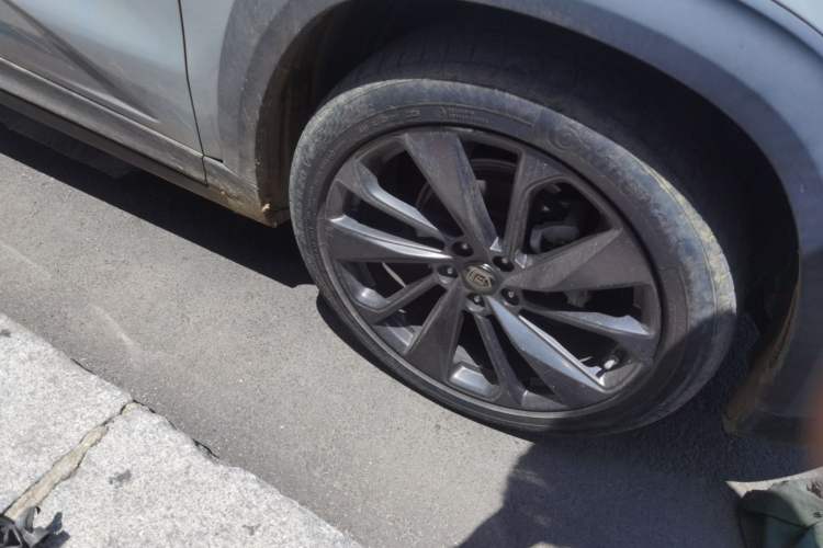 Used CHANGAN UNI-T 2020 1.5T Prestige Version Right Front Wheel Hub