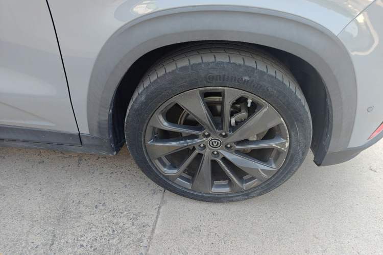 Used CHANGAN UNI-T 2020 1.5T Flagship Version Right Front Wheel Hub