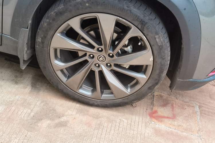 Used CHANGAN UNI-T 2020 1.5T Prestige Version Right Front Wheel Hub