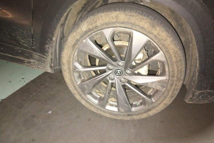 Used CHANGAN UNI-T 2020 1.5T Prestige Version Right Front Wheel Hub