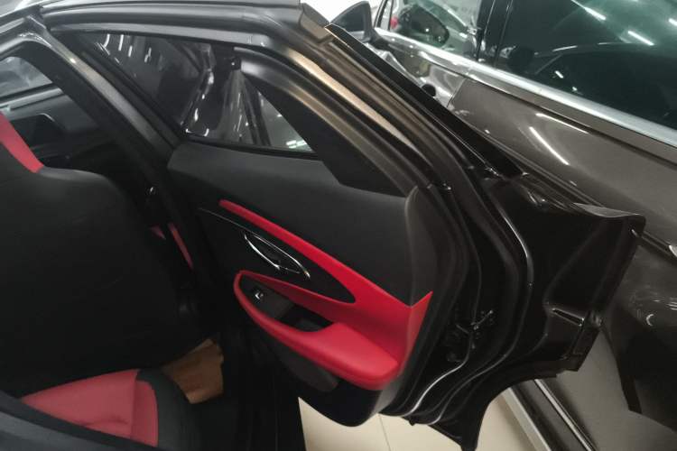Used CHANGAN UNI-T 2020 1.5T Prestige Version Right Rear Door Interior