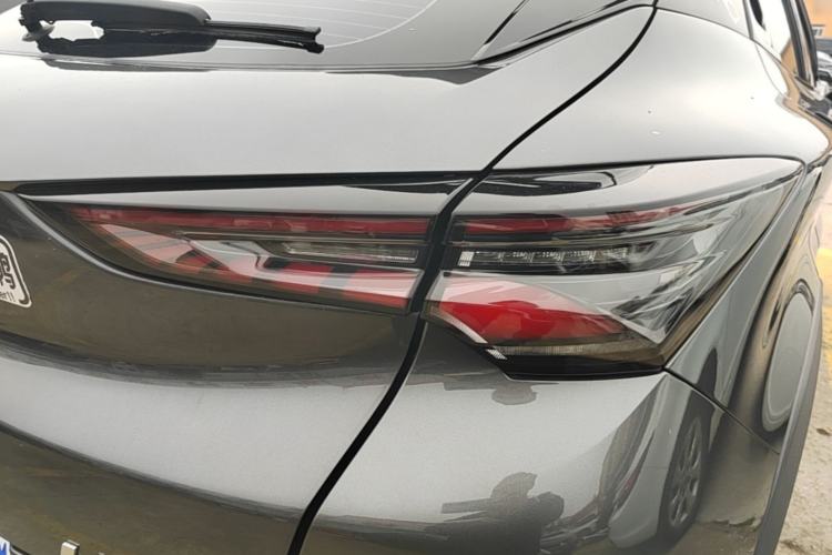 Used CHANGAN UNI-T 2020 1.5T Flagship Version Right Rear Taillight