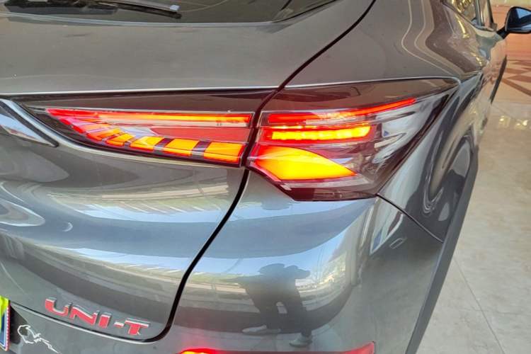 Used CHANGAN UNI-T 2020 1.5T Flagship Version Right Rear Taillight