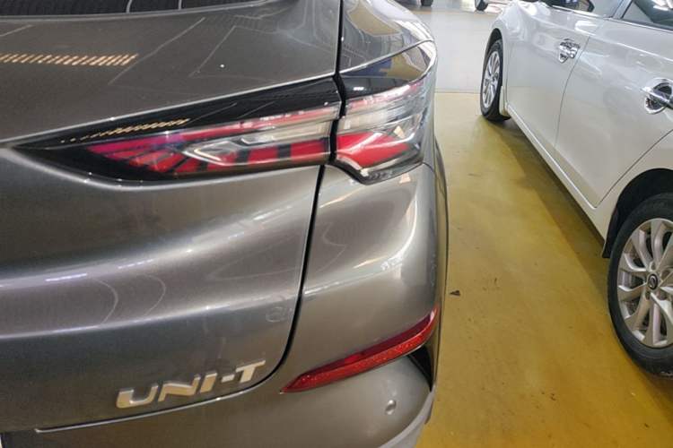 Used CHANGAN UNI-T 2020 1.5T Prestige Version Right Rear Taillight