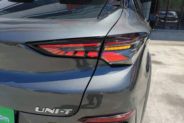 Used CHANGAN UNI-T 2020 1.5T Prestige Version Right Rear Taillight