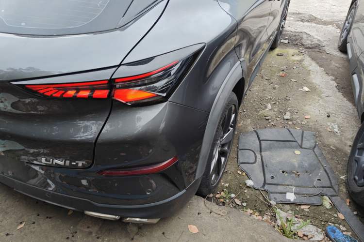 Used CHANGAN UNI-T 2020 1.5T Prestige Version Right Rear Taillight