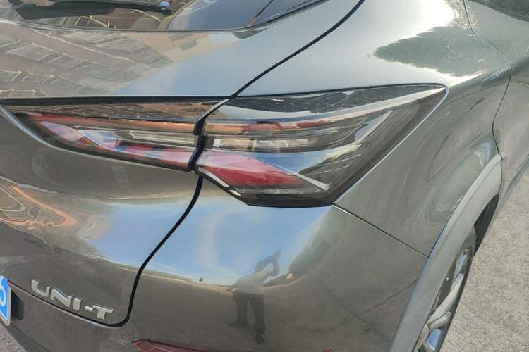 Used CHANGAN UNI-T 2020 1.5T Flagship Version Right Rear Taillight
