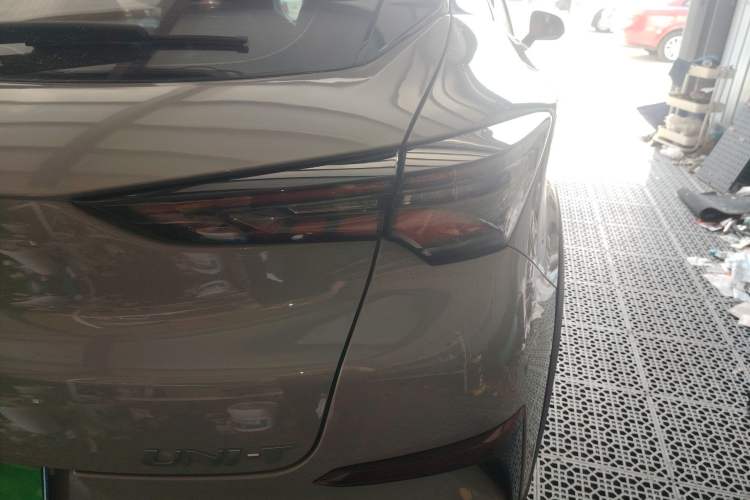 Used CHANGAN UNI-T 2020 1.5T Flagship Version Right Rear Taillight