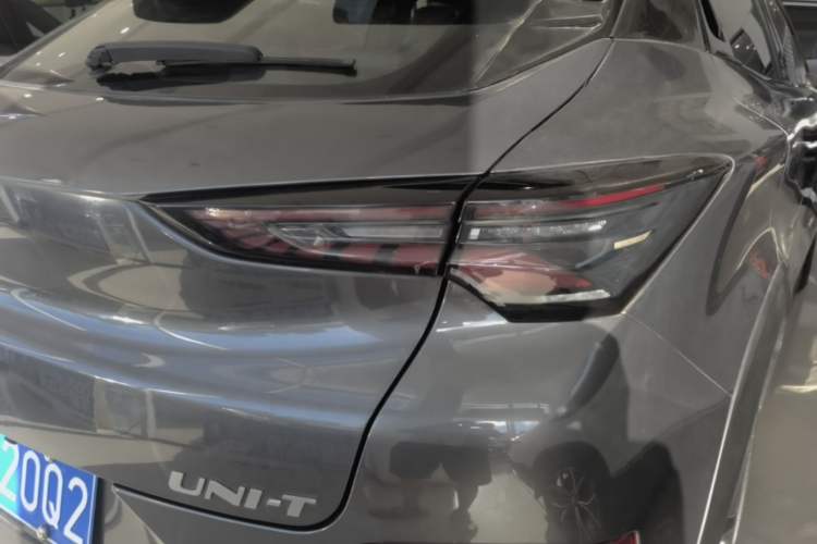 Used CHANGAN UNI-T 2020 1.5T Flagship Version Right Rear Taillight