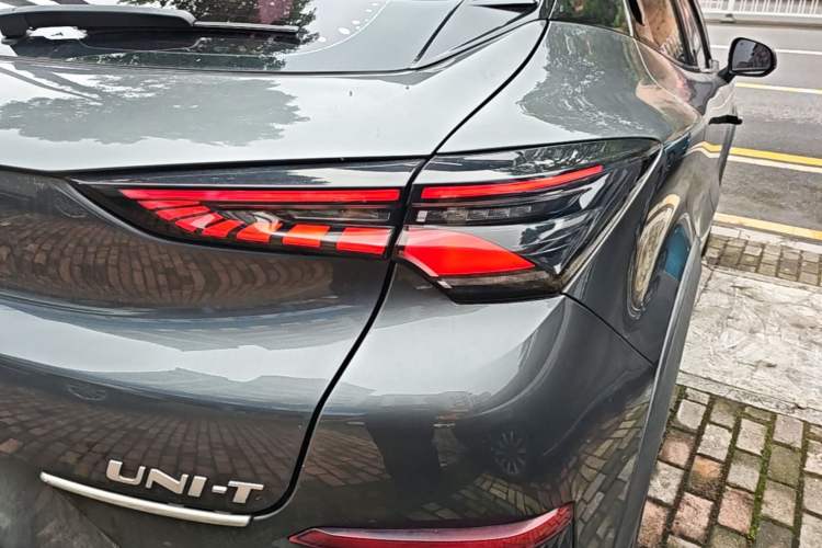 Used CHANGAN UNI-T 2020 1.5T Flagship Version Right Rear Taillight