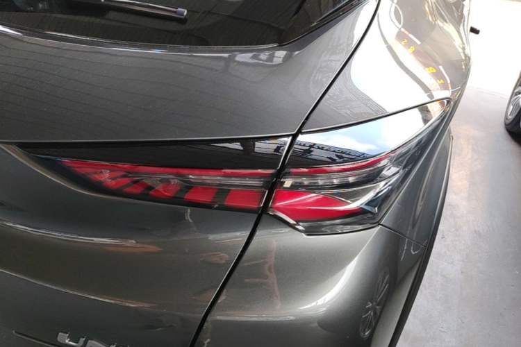 Used CHANGAN UNI-T 2020 1.5T Flagship Version Right Rear Taillight