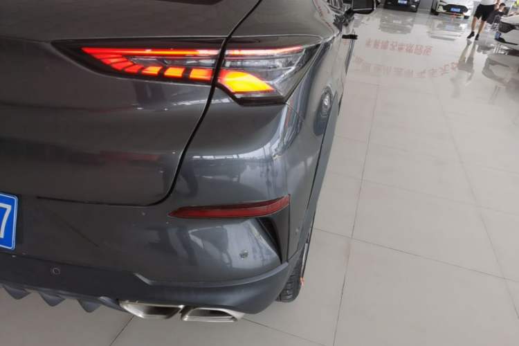 Used CHANGAN UNI-T 2020 1.5T Flagship Version Right Rear Taillight