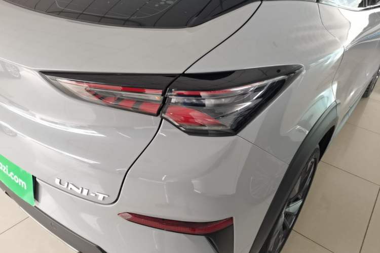 Used CHANGAN UNI-T 2020 1.5T Prestige Version Right Rear Taillight