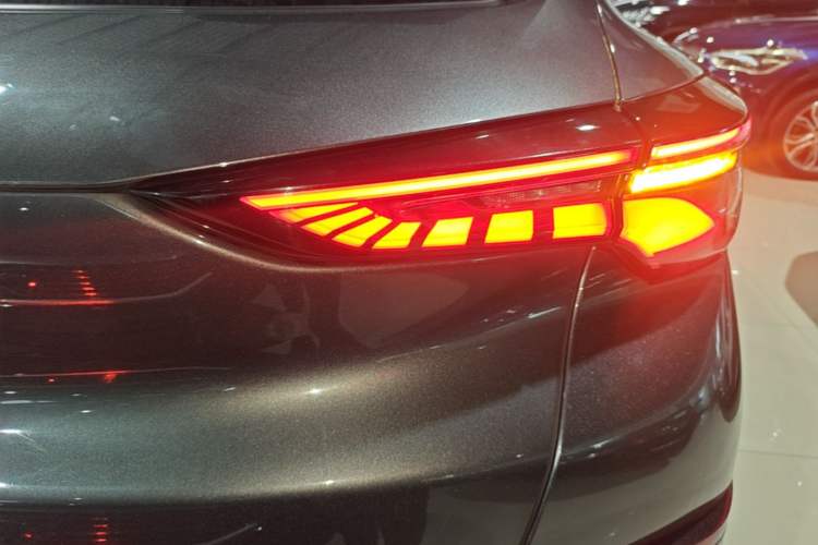 Used CHANGAN UNI-T 2020 1.5T Prestige Version Right Rear Taillight