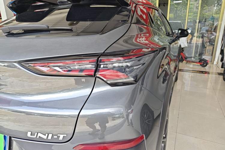 Used CHANGAN UNI-T 2020 1.5T Flagship Version Right Rear Taillight