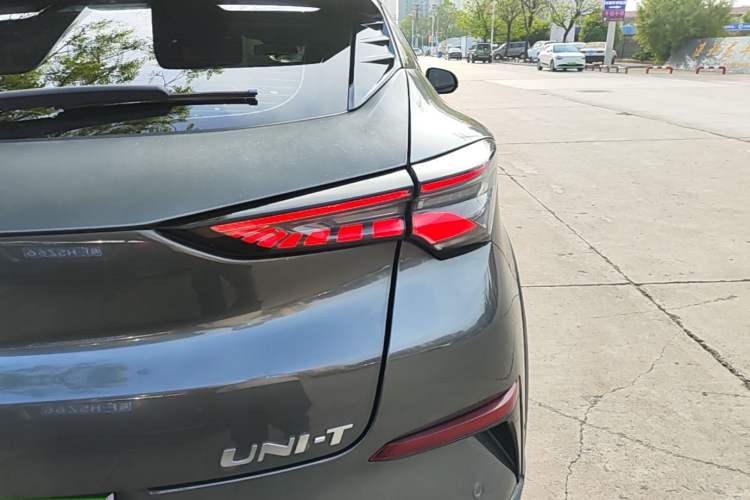 Used CHANGAN UNI-T 2020 1.5T Flagship Version Right Rear Taillight
