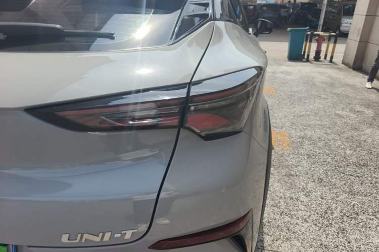 Used CHANGAN UNI-T 2020 1.5T Flagship Version Right Rear Taillight