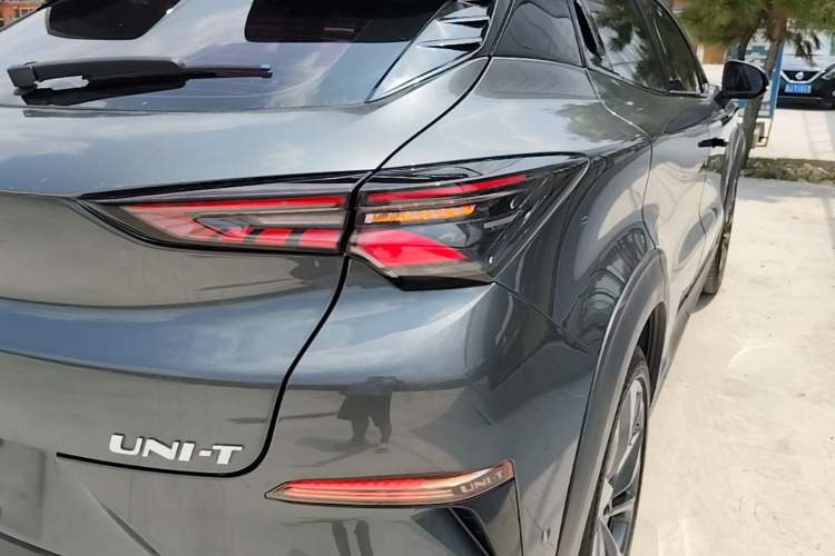 Used CHANGAN UNI-T 2020 1.5T Flagship Version Right Rear Taillight