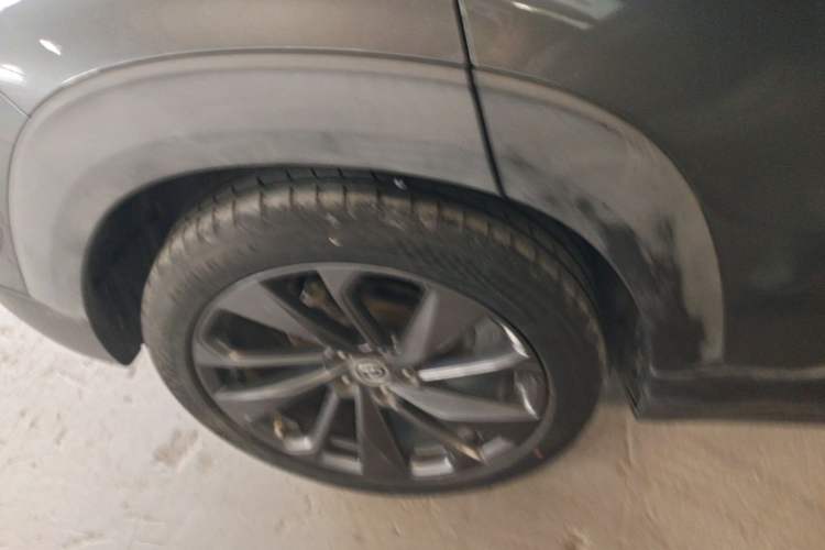 Used CHANGAN UNI-T 2020 1.5T Prestige Version Right Rear Wheel Hub