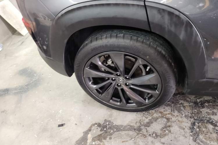 Used CHANGAN UNI-T 2020 1.5T Flagship Version Right Rear Wheel Hub