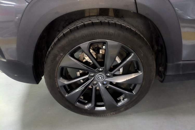 Used CHANGAN UNI-T 2020 1.5T Prestige Version Right Rear Wheel Hub