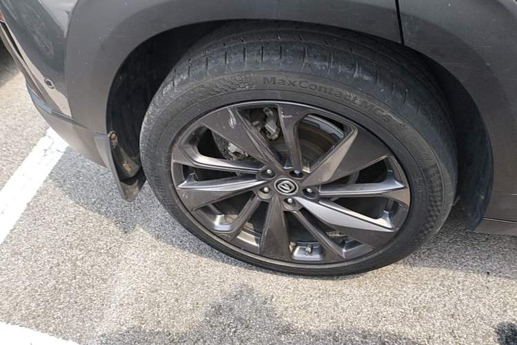 Used CHANGAN UNI-T 2020 1.5T Flagship Version Right Rear Wheel Hub