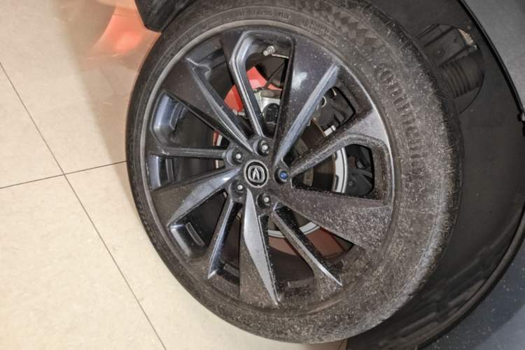 Used CHANGAN UNI-T 2020 1.5T Prestige Version Right Rear Wheel Hub
