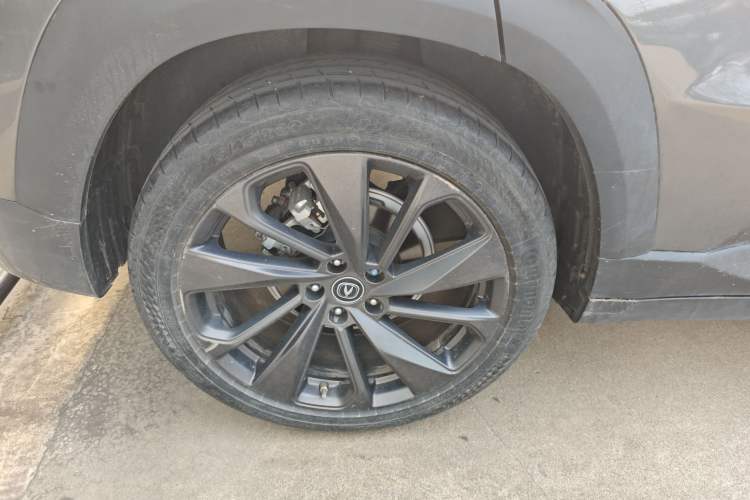 Used CHANGAN UNI-T 2020 1.5T Prestige Version Right Rear Wheel Hub