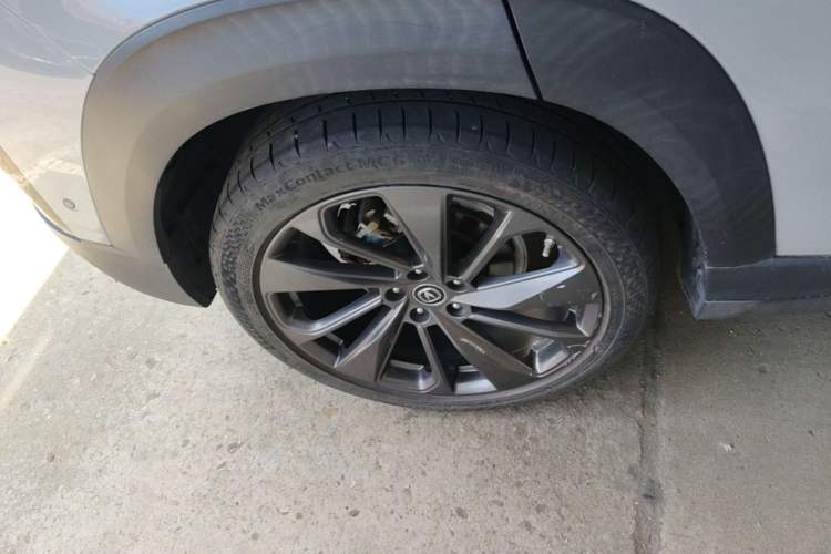 Used CHANGAN UNI-T 2020 1.5T Flagship Version Right Rear Wheel Hub