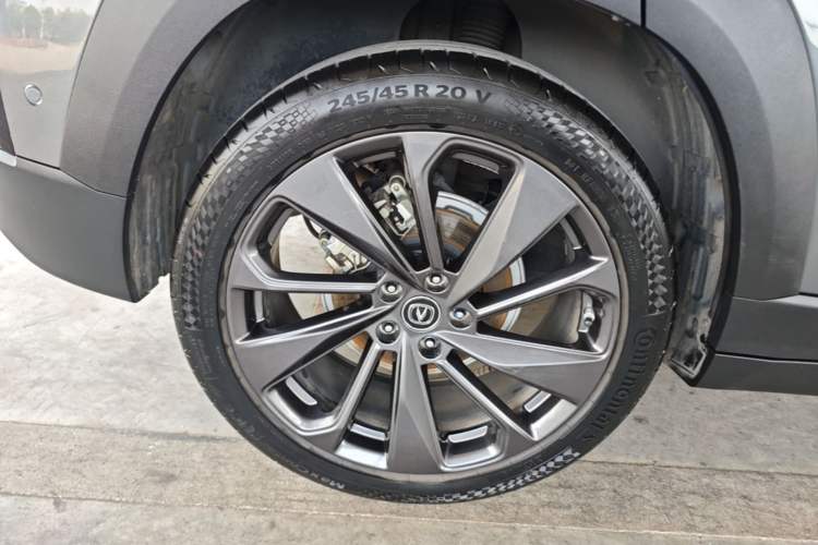 Used CHANGAN UNI-T 2020 1.5T Flagship Version Right Rear Wheel Hub