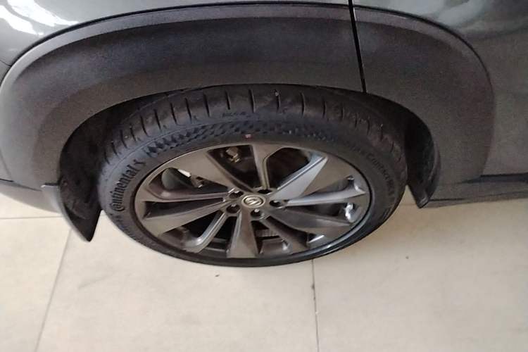 Used CHANGAN UNI-T 2020 1.5T Flagship Version Right Rear Wheel Hub