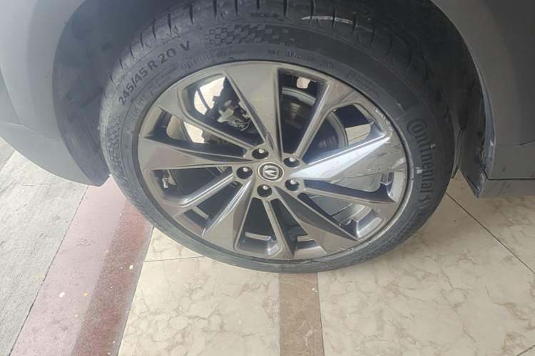 Used CHANGAN UNI-T 2020 1.5T Flagship Version Right Rear Wheel Hub