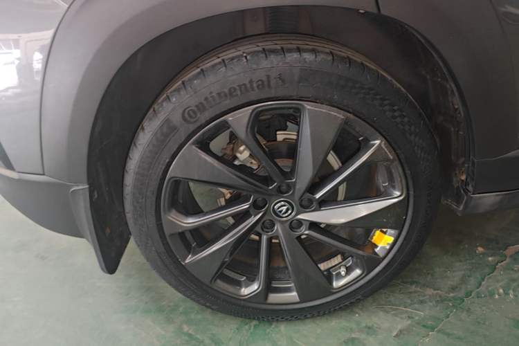 Used CHANGAN UNI-T 2020 1.5T Prestige Version Right Rear Wheel Hub