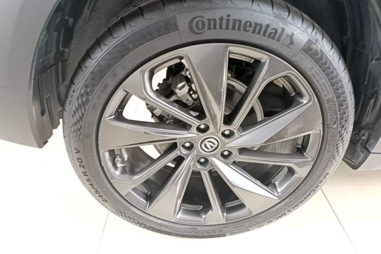 Used CHANGAN UNI-T 2020 1.5T Flagship Version Right Rear Wheel Hub