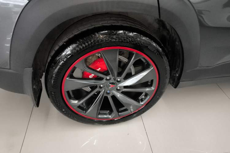 Used CHANGAN UNI-T 2020 1.5T Prestige Version Right Rear Wheel Hub