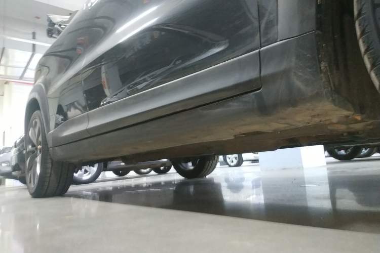 Used CHANGAN UNI-T 2020 1.5T Flagship Version Right Side Sill